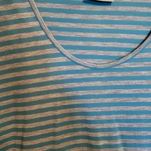 🔥3-$10🔥 SPIRIT STRIPED TEE - Picture 3 of 8